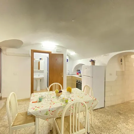 Ferienhaus Lo Scoglio Bianco *